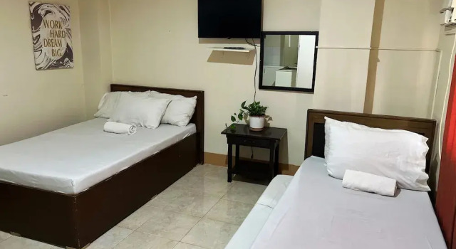 Sta Rosa Inn Iloilo powered by Cocotel, Rezervovat Penzión Levné hotely v Iloilo