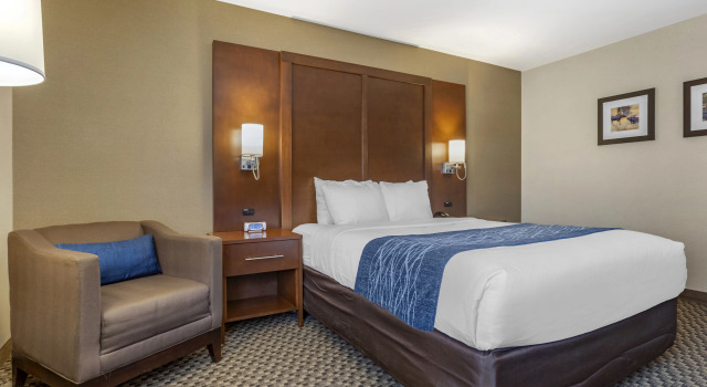 Comfort Inn at Buffalo Bill Village Resort, Забронировать Курортный отель Коуди Национальный парк Йеллоустоун, восточный вход, рядом с The Buffalo Bill Reservoir