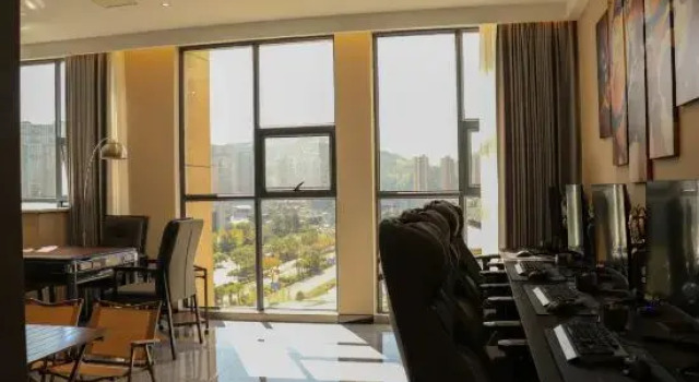 Кровать в общем номере Jishou Xiyue E-Sports Hotel