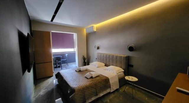 La Mirage Apartment 04