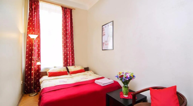 Hollywood Home Hostel, Забронировать Хостел Хостелы Львова, рядом с Дворец Любомирских, Хостел