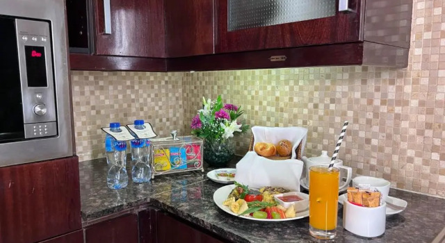 Люкс с 2 комнатами Heritage Luxury Suites All Suite Hotel