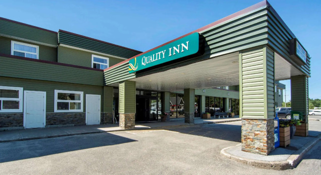 Четырёхместный номер Standard Quality Inn