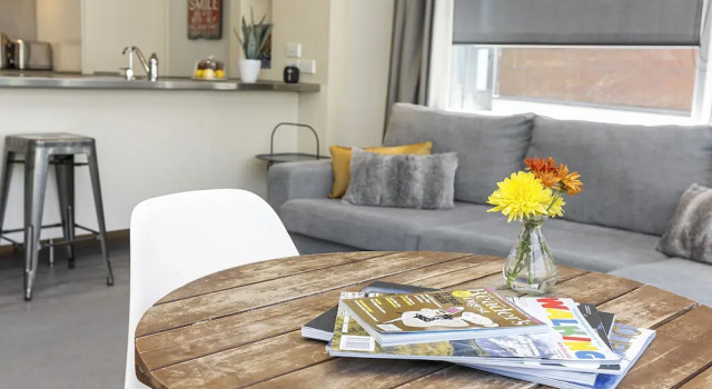 Bright and Spacious Viaduct Living with free carpark by Urban Butler