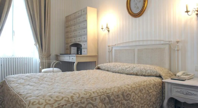 Номер Privilege Hôtel De France