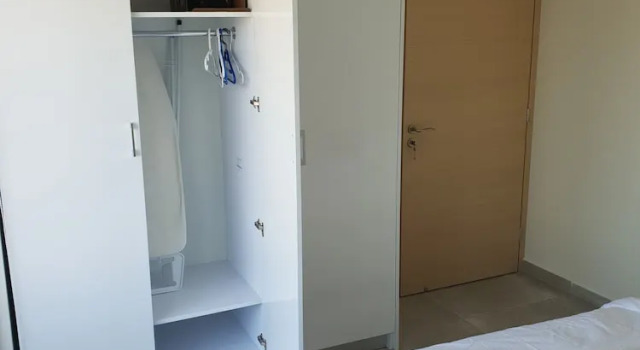 Luxury modern spacious flat in Egkomi, Book Hotel 3-stjernede hoteller i Strovolos, 3*