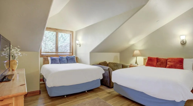 Cozy & Central Arrowhead Ge Townhome, 3br, Sleeps 6 3 Bedroom Townhouse by RedAwning, Забронировать Апартаменты/квартира Отели Бивер-Крик с завтраком, Завтраки