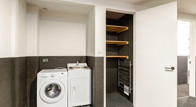 Amazing Townhouse 1, Забронировать Отель Kelvin Heights 