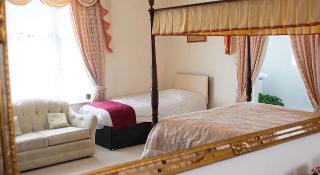 Семейный номер Standard Fines Bayliwick Hotel