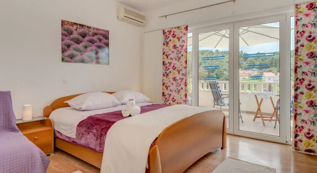 Апартаменты Comfort с видом на море Villa Mili