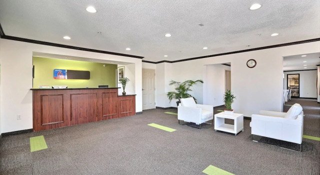 Studio 6-Plano, TX - Dallas - Plano Medical Center, Забронировать Отель Плейно Dallas - Fort Worth Metropolitan Area, рядом с WellBridge Healthcare Greater Dallas