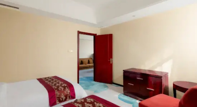Семейный люкс с 2 комнатами Tian Yuan Hotel