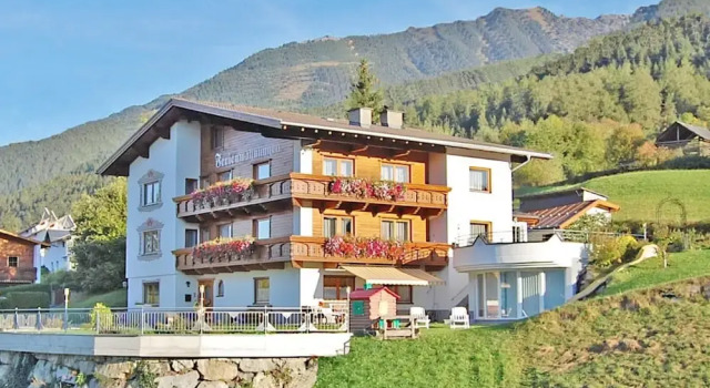 Апартаменты Apartment in Pitztal Near Ski Slopes