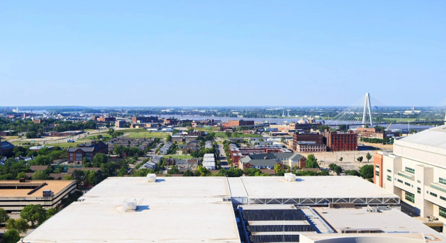 Четырёхместный номер Standard с видом на город Marriott St. Louis Grand