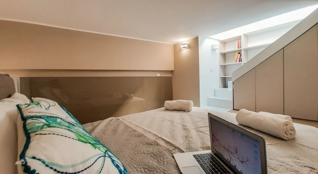 JOIVY Sophisticated 2 Br Loft For 4, Забронировать Апартаменты/квартира Апартаменты Милана, рядом с Театр Стрелера, Апартаменты/квартира