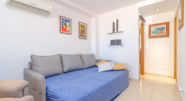 Calandrella, Book Hotel El Estanyol Majorca