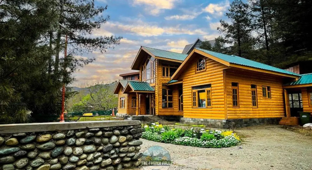 Люкс The FrozenFall Resort - Gulmarg