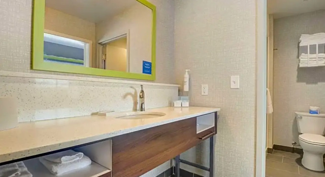 Номер Standard Hampton Inn & Suites Williamstown Ark Encounter, Ky
