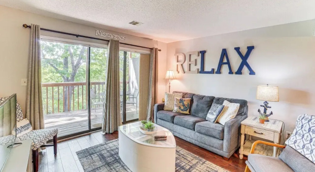 2 Mi to Silver Dollar City: Reed Springs Condo, Забронировать Отель Отели Table Rock Lake 3 звезды, 3*