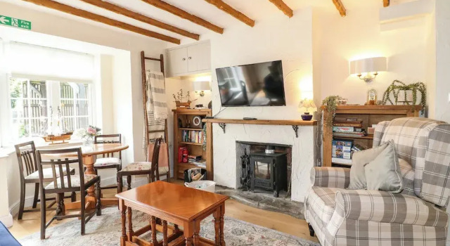 Periwinkle Cottage