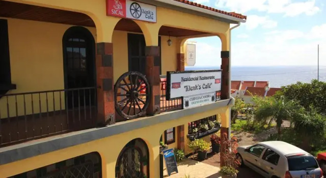 Residencial Klenks Cafe, Boek Pension Caniço Madeira
