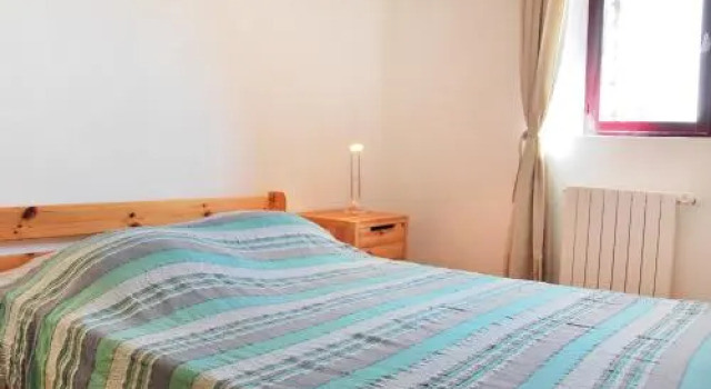 Holiday Home Le Puits Du Geai-1, Rezervasyon Otel Luberon Regional Park Marsilya