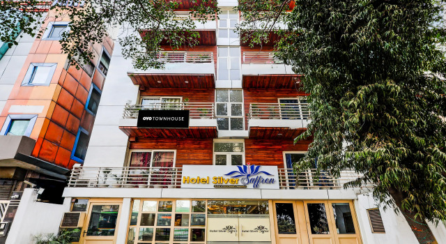 Hotel Silver Saffron, Забронировать Отель Отели Нью-Дели с завтраком, Завтраки