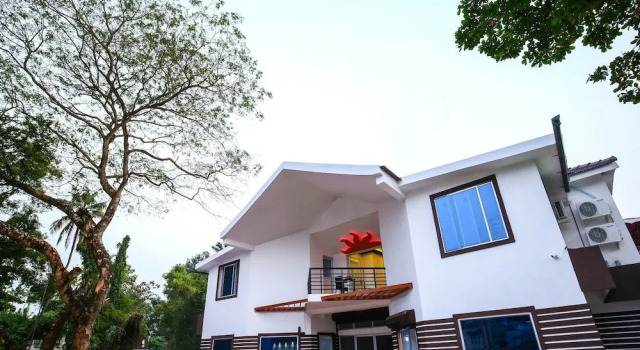 OYO 10152 Rail View Residency