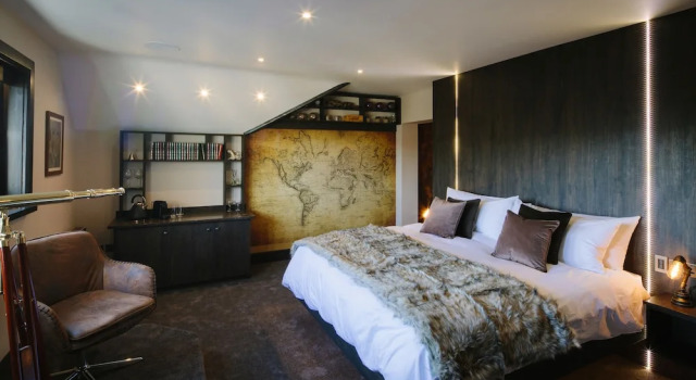 Luxe Tweepersoonssuite uitzicht op de bergen Absoluxe Suites