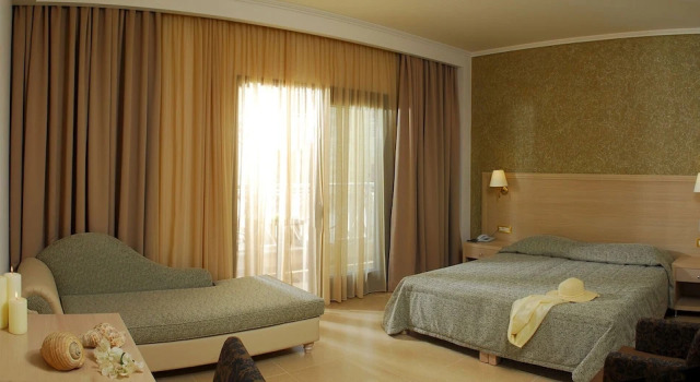 Люкс c 1 комнатой Cactus Royal Spa & Resort Adults Only