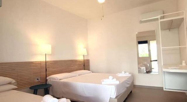 Lido Di Alghero Beach Resort, Забронировать Курортный отель Альгеро Sardinia North, рядом с Пляж Мария Пиа