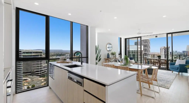 Апартаменты с 2 комнатами с красивым видом из окна Koko Broadbeach - Official