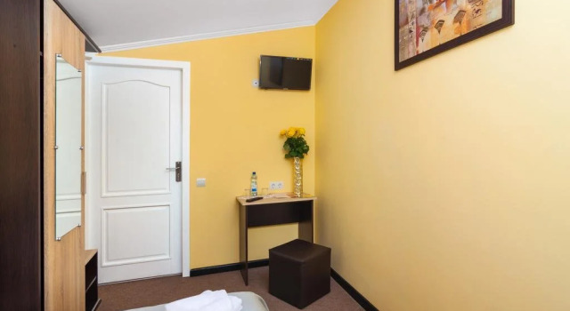 Orange Hotel, Book Hotel Hotels in Lviv with a Pool, Swimming Pool