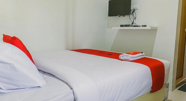 RedDoorz Syariah near Universitas Syiah Kuala Aceh, Rezerwuj Hotel Lamnyong Sumatra