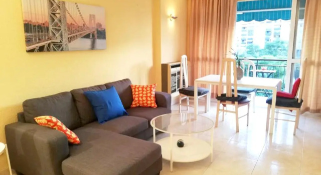 Apartment with 3 bedrooms in Malaga with balcony and WiFi, Забронировать Апартаменты/квартира Отели Малаги с парковкой, рядом с Centro Comercial Larios Centro, Парковка