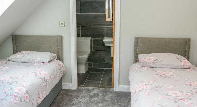 Squirrels Leap, Prenota Casa vacanze Colne 
