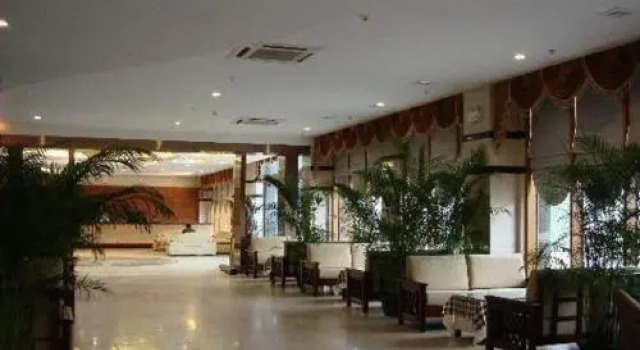 Chumy Hotel, Rezervovat Hotel Changjiang Hainan