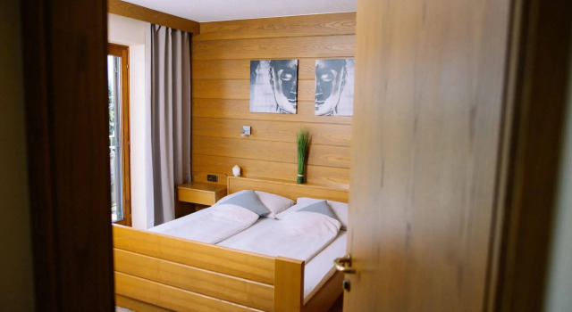 Ferienwohnungen - Appartements Pension Zollner