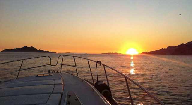 Une Nuit à Bord Bandol, Забронировать Дом для отпуска Бандоль Bandol Wine Route, рядом с Plage du Grand Vallat