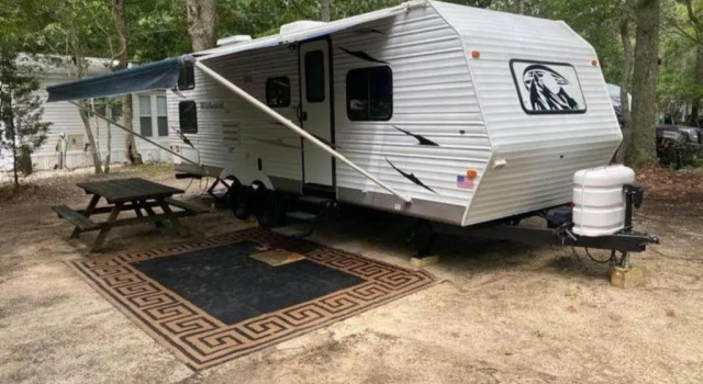 Wildwood Camper De Sleeps 6-7,, Забронировать Апартаменты/квартира Апартаменты Довер, рядом с Museum of Small Town Life, Апартаменты/квартира