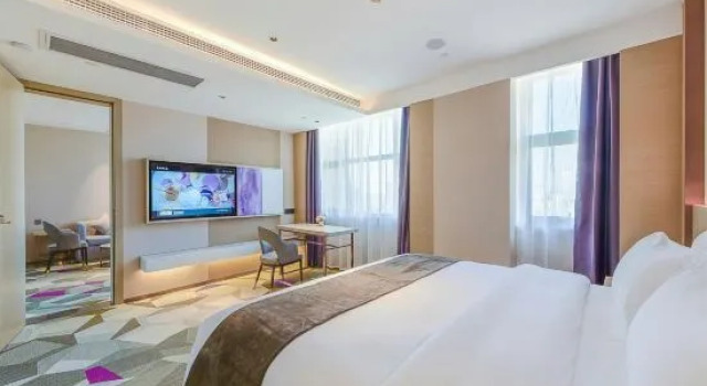 Люкс Deluxe Lavande Hotel （Foshan Zumiao Zhen'an Subway Station）