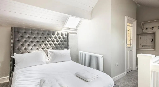 The Artists Loft - a superb cottage sensitively converted from a Grade II Listed 17th Century building