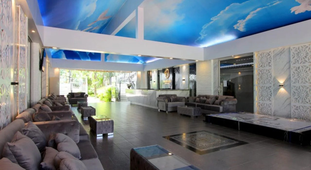 Pooh Beach Resort & Spa