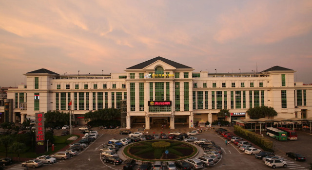 Country Garden Flower City, Rezervovat Hotel Hotely v Guangdong s bazénem, Bazén
