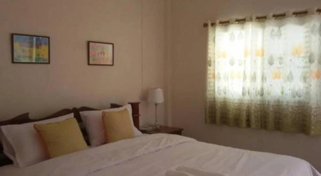 Bann Kwanlada Hotel, Buchen Sie Hotel Roi Et 