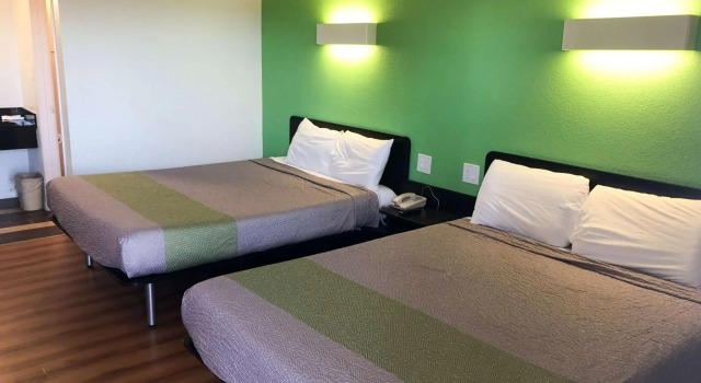 Motel 6 Barstow, CA I15 and Lenwood Road, Buchen Sie Motel Barstow Kalifornien