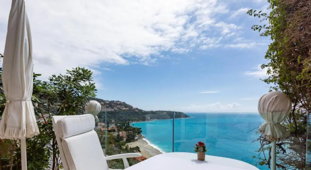 Standart çift kişilik oda Hôtel Le Roquebrune