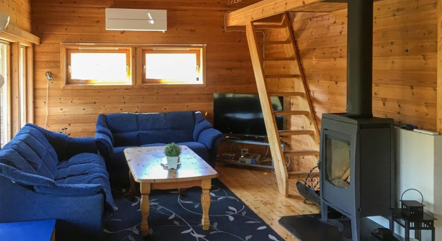 Nice Home in Mandal With 3 Bedrooms and Wifi, Book Hotel Mandal 