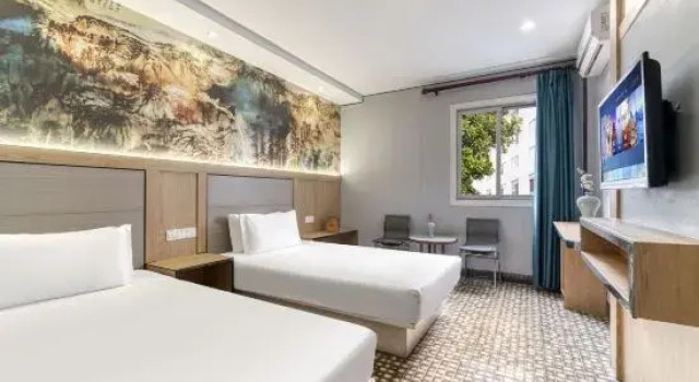 Кровать в общем номере (мужской номер) Songxin Fashion Business Hotel Shanghai