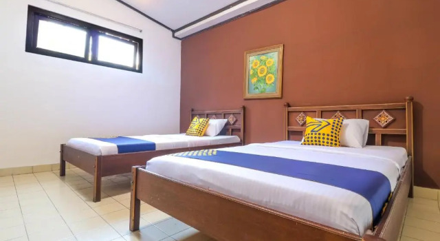 Номер Economy OYO 1927 Hotel Candra Adigraha